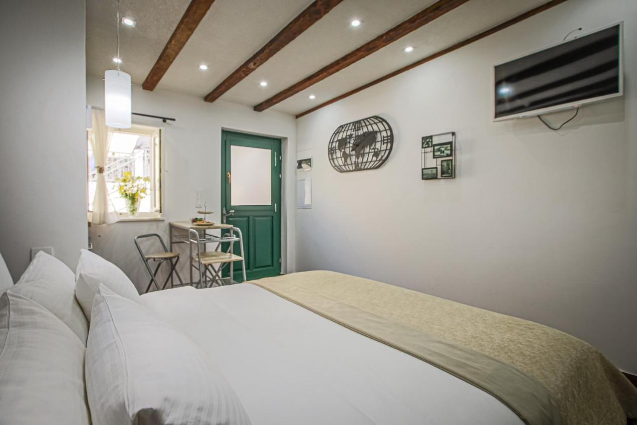 Theatre Luxury Rooms Split Buitenkant foto